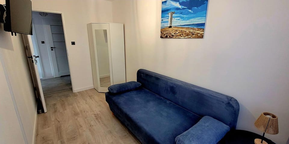 TV and multimedia, Seating area