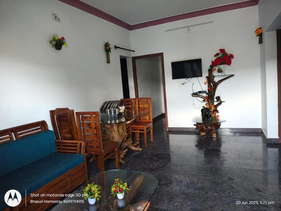 Bhasuri AC Villa with Kitchen 1 Apartment in Kerala