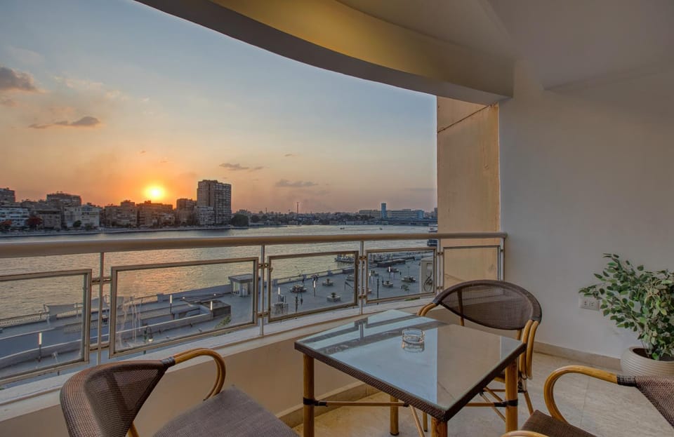 Balcony/Terrace, River view