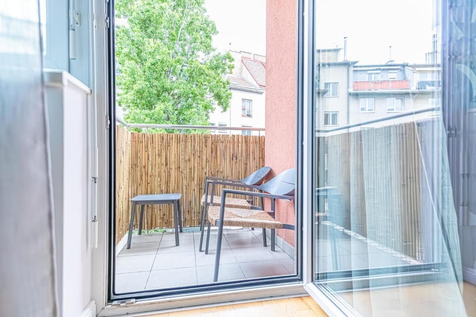 Balcony/Terrace, Dining area