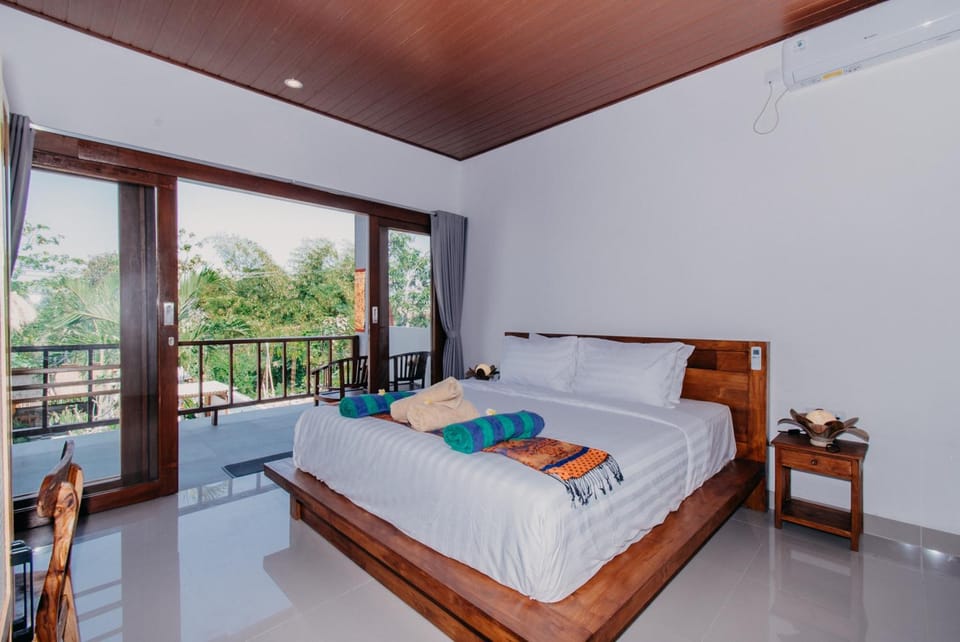 Bed, Photo of the whole room