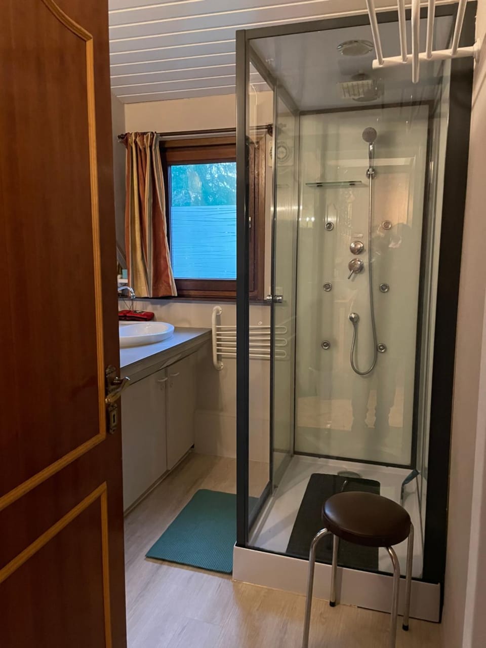 Chalet Siesta 3 chambres avec visite virtuelle disponible à la demande Chalet in Wallonia, Belgium