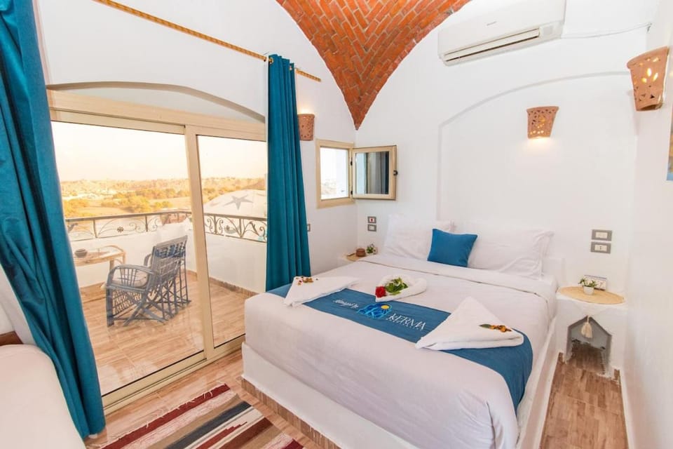Bed, Balcony/Terrace, Photo of the whole room
