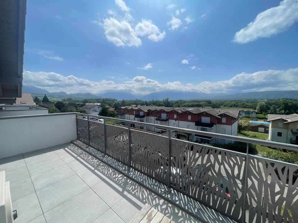 Natural landscape, Balcony/Terrace, Mountain view