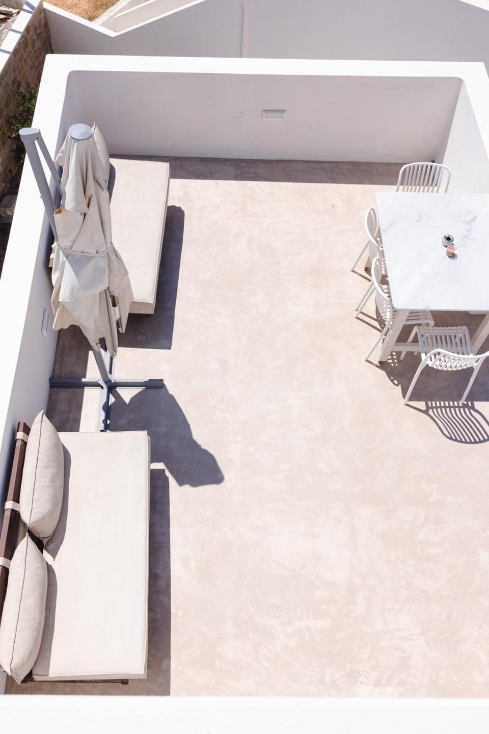 Patio, Day, View (from property/room), Balcony/Terrace, Living room, Seating area, Dining area