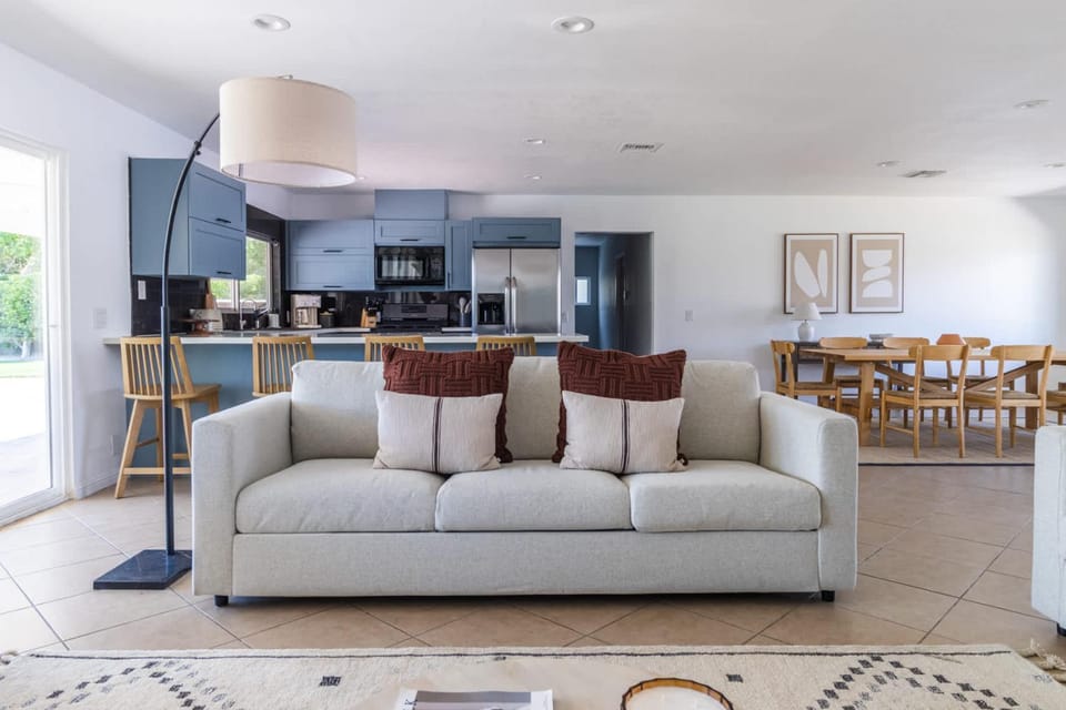 The Casa Geatway 18 sleepers Villa in Palm Springs