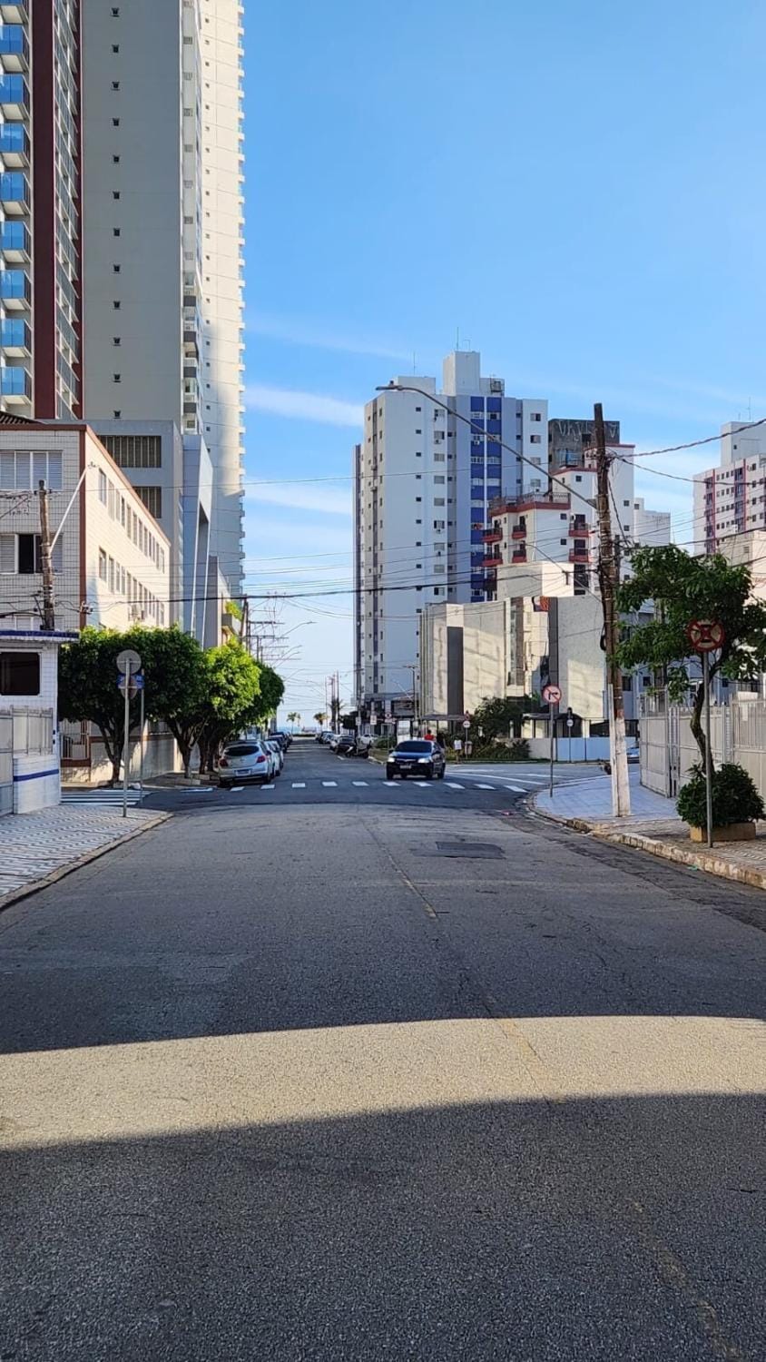 Apto Studio 29 - 2 min da praia no coração do Boqueirão - Wi Fi - Cozinha funcional - Roupa de cama e banho - Até 5 pessoas - Fará tudo a pé Apartment in State of São Paulo