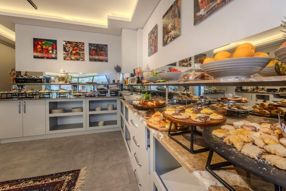 Buffet breakfast