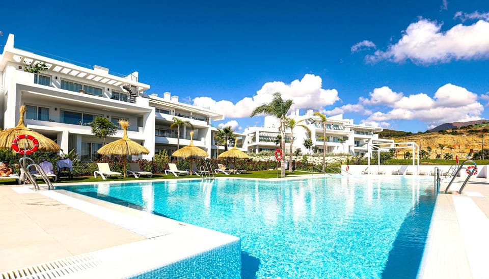 Property building, Swimming pool