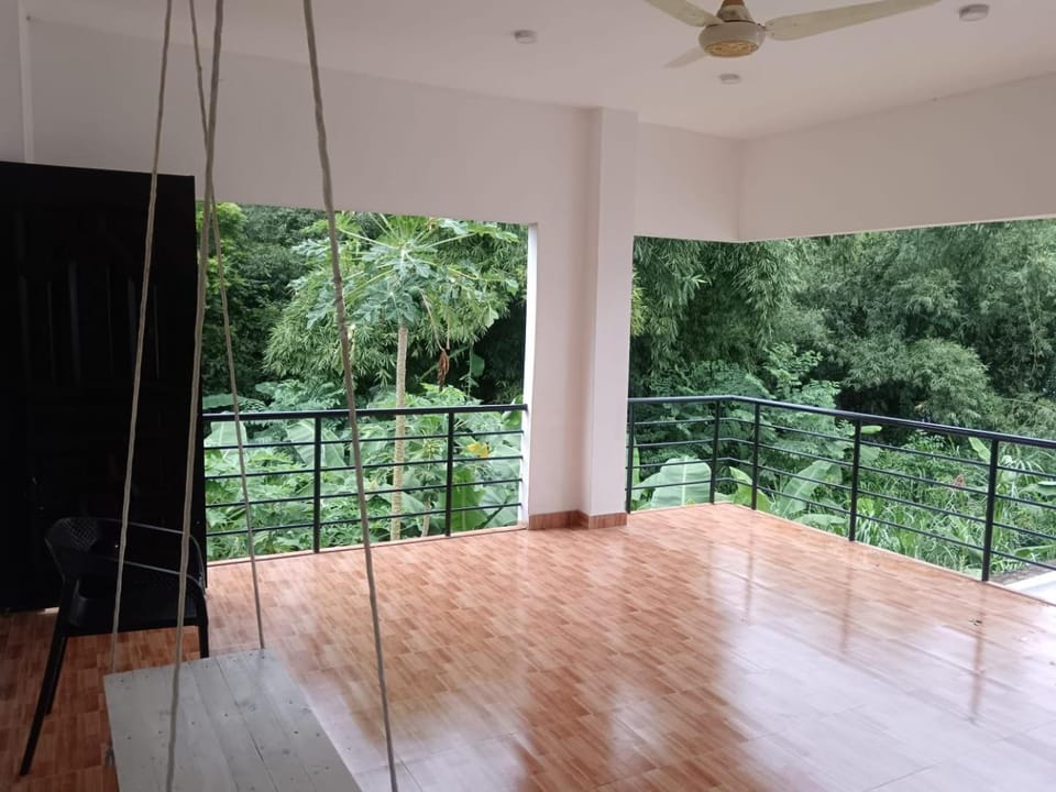 View (from property/room), Balcony/Terrace