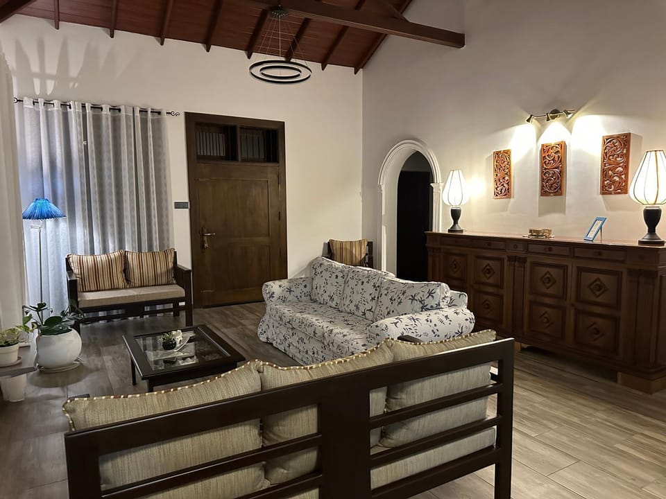 Hidden villa Villa in Negombo
