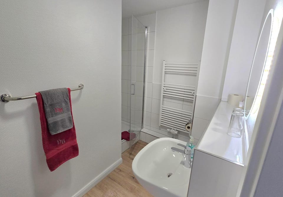 Shower, Bathroom