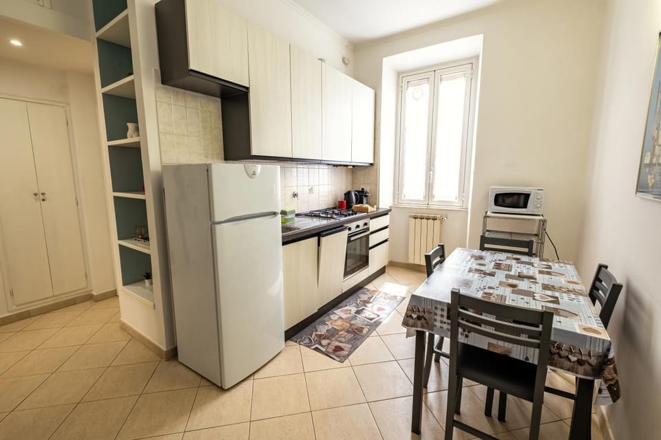 Kitchen or kitchenette, Dining area, dishwasher, oven, stove