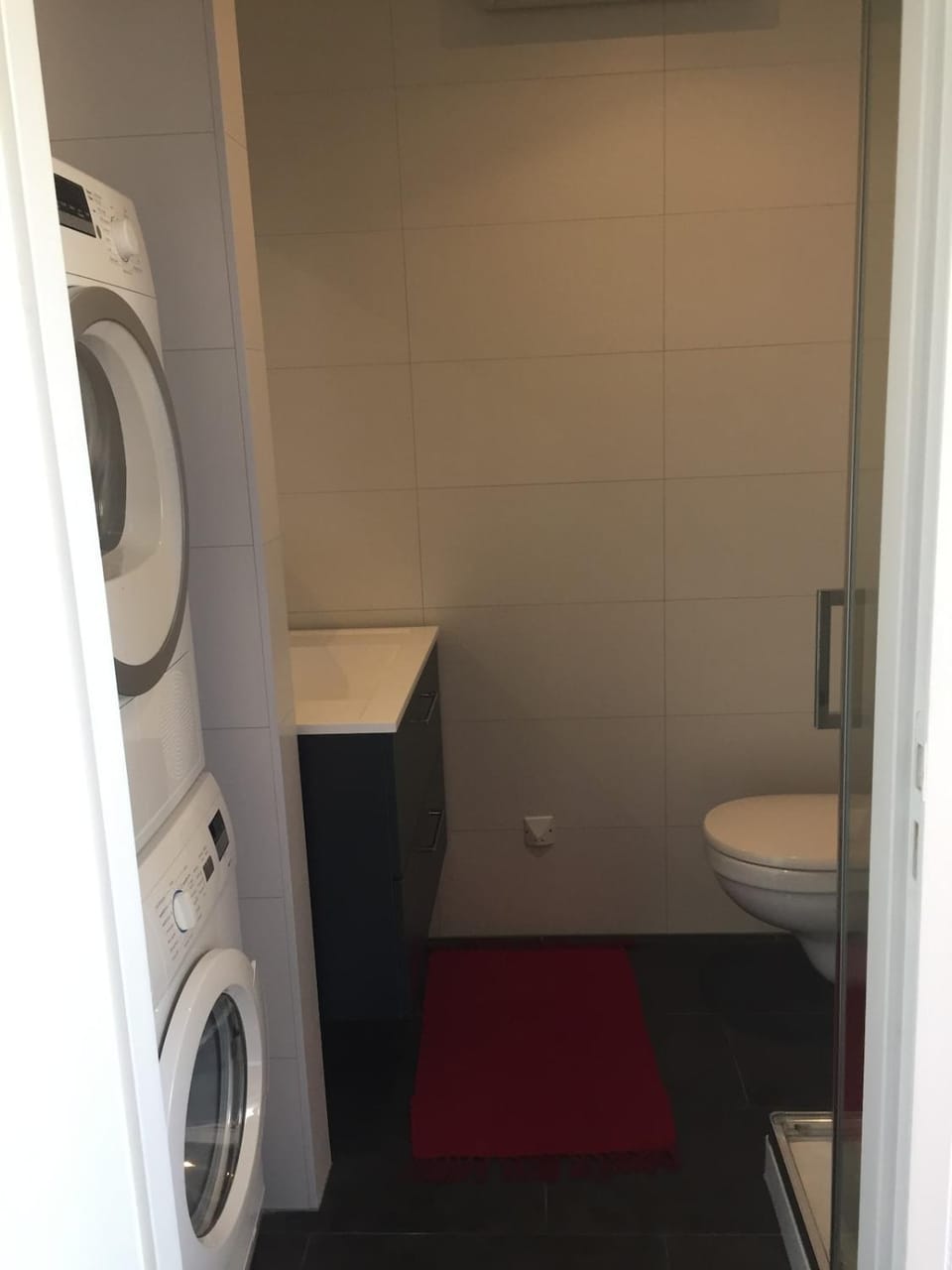 Shower, Toilet, Bathroom, washing machine, dryer
