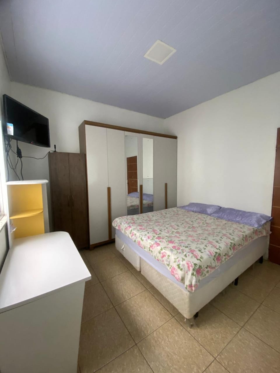Bed, Photo of the whole room, Bedroom, wardrobe