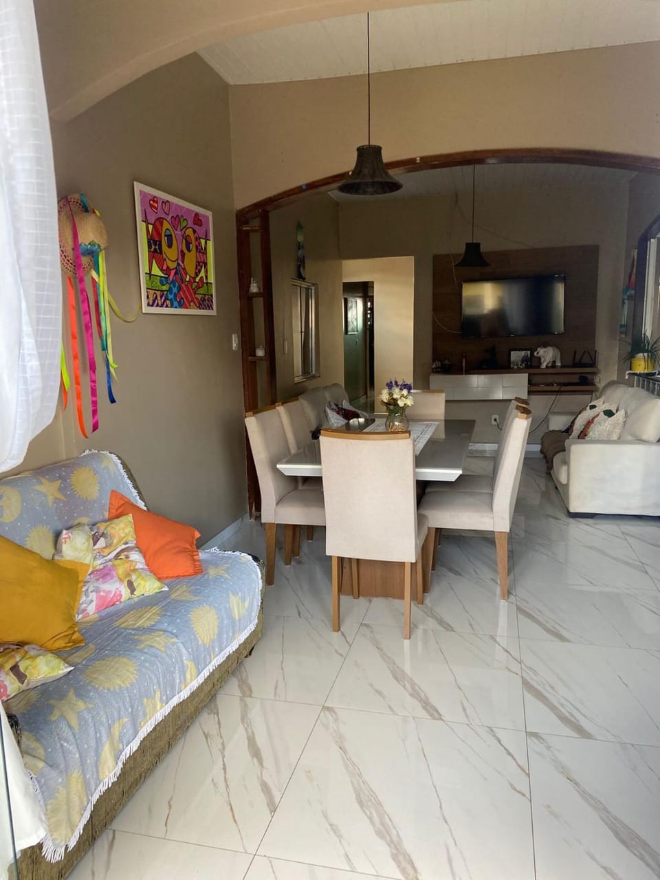 Communal lounge/ TV room, TV and multimedia, Living room, Seating area, Dining area