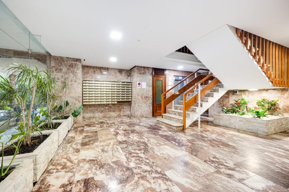 Lobby or reception, elevator, acessibility