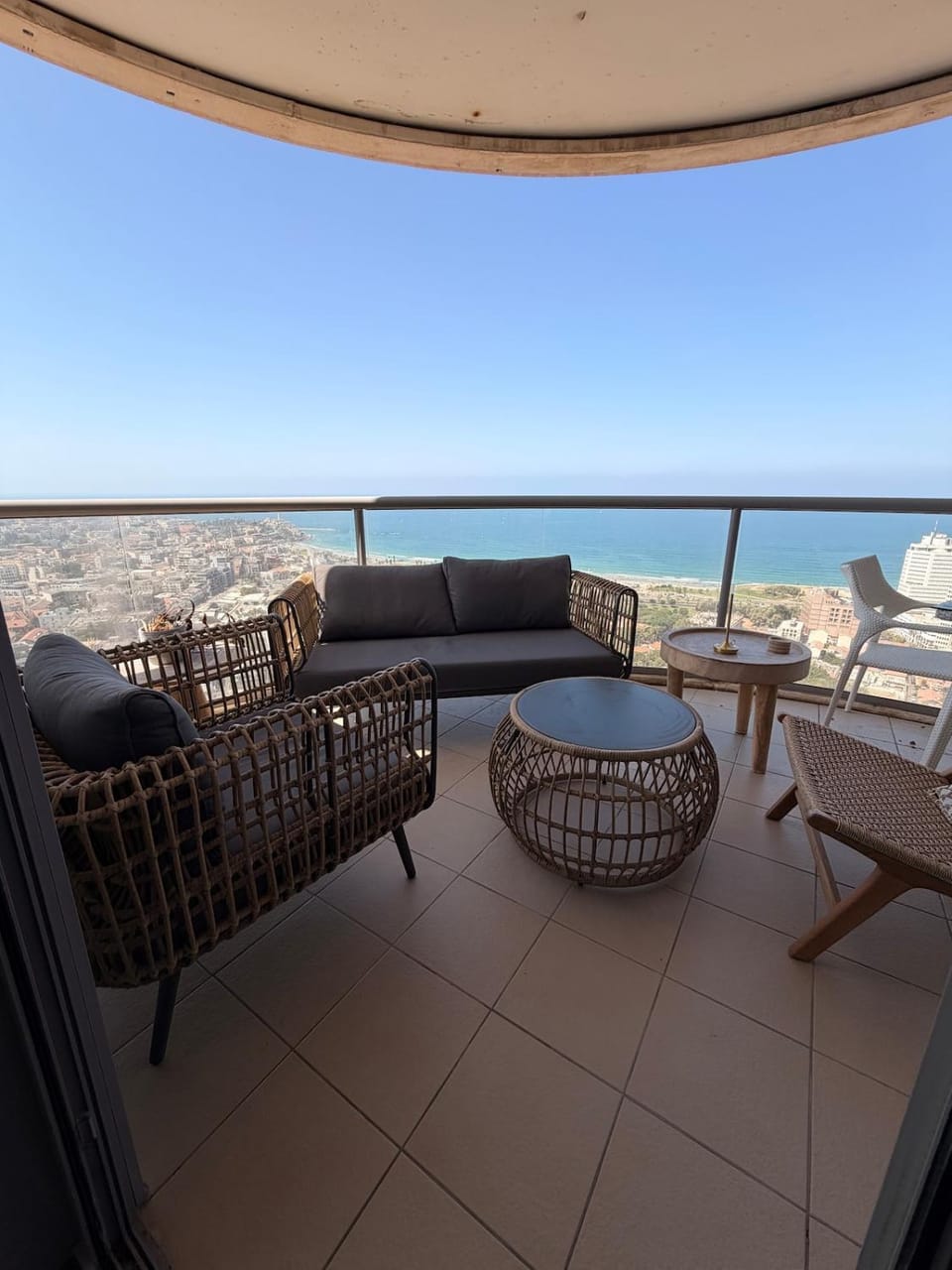 Natural landscape, View (from property/room), Balcony/Terrace, Seating area, Sea view