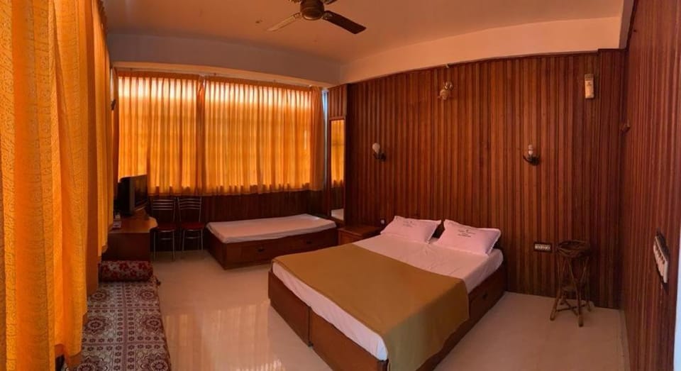 Dolphin Residency Hotel in Kerala