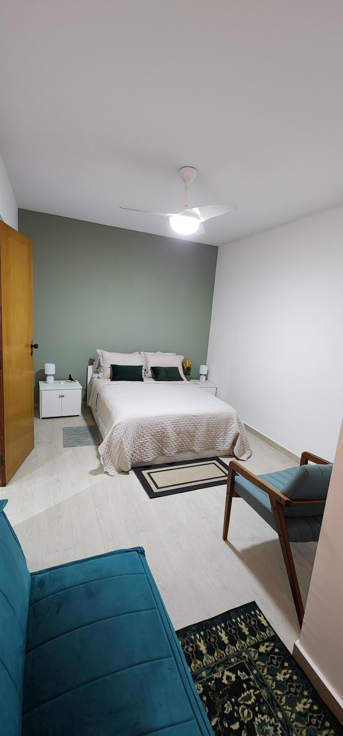 Photo of the whole room, Bedroom