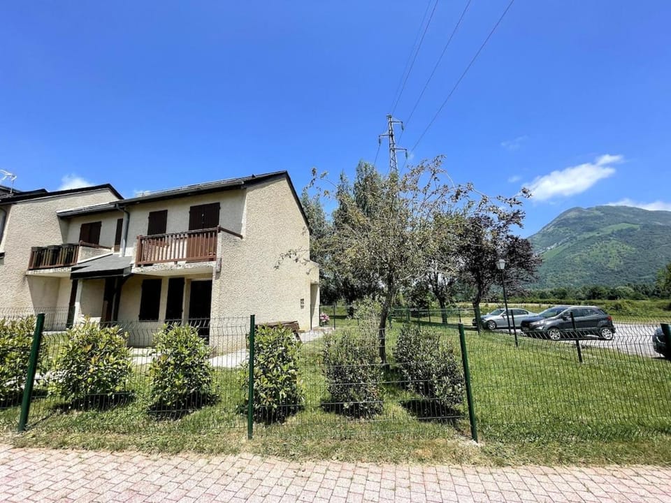 Natural landscape, Garden, Garden view, Mountain view, Parking