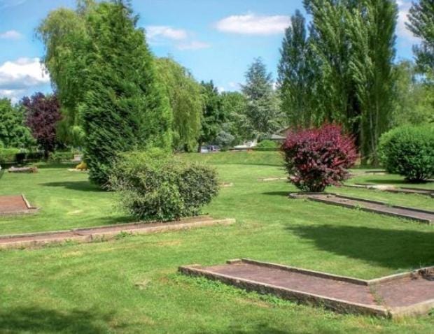 Jardin et Étang services gratuits piscine tennis golf Apartment in Normandy