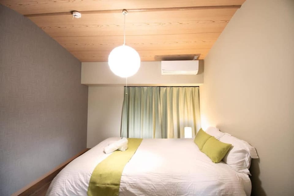 Family-Friendly 200 sqm House Tsutenkaku Tower 22ppl House in Osaka