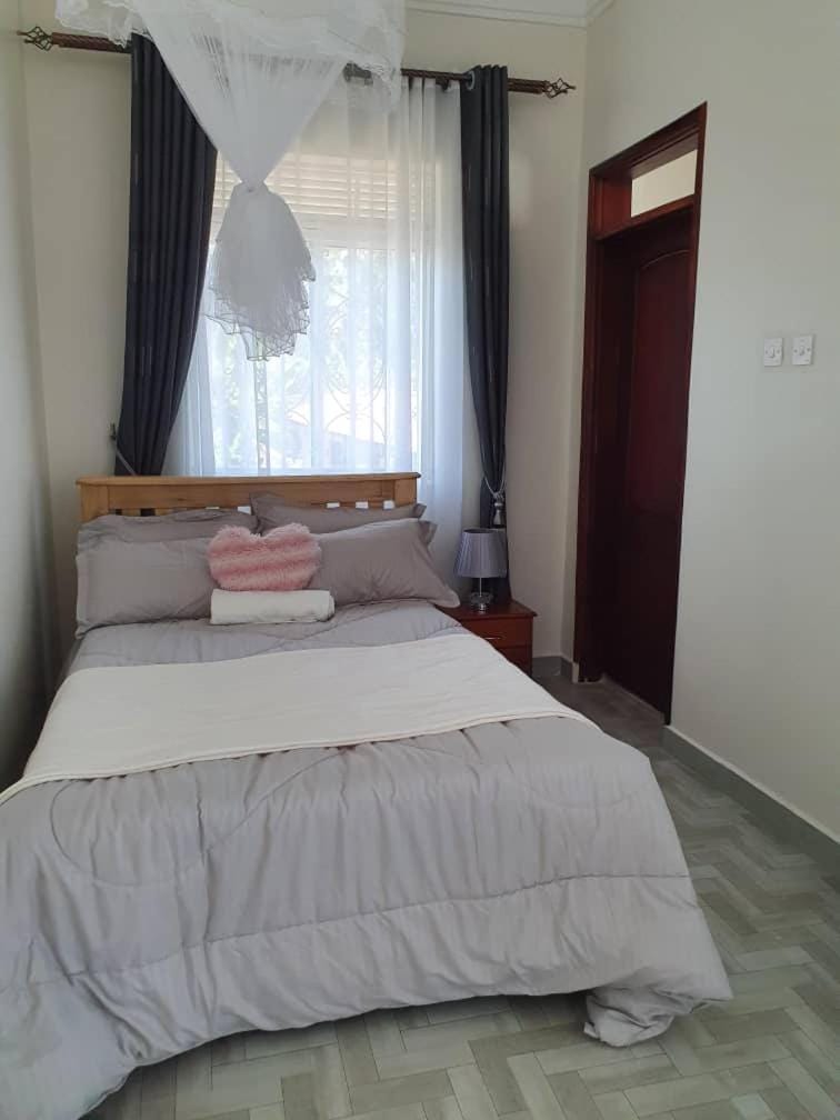 UZIMA HOMEs Bed and Breakfast in Uganda
