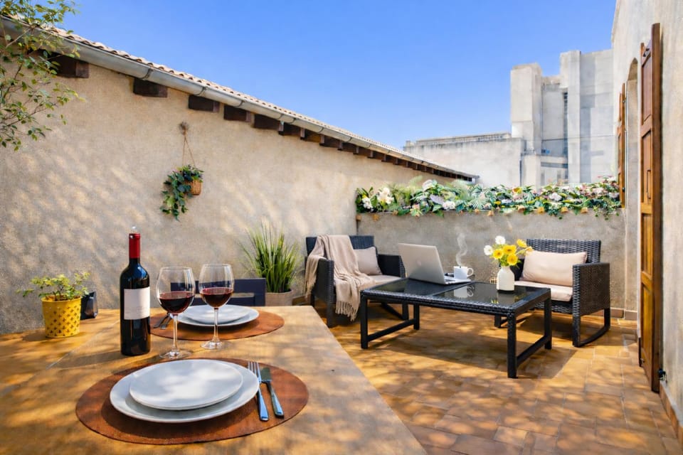 Patio, Balcony/Terrace, Seating area, Dining area