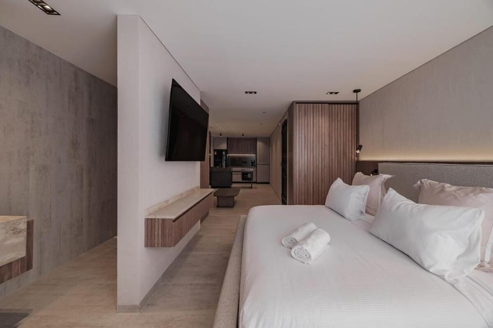 Modern & Elegant Loft in El Poblado 217 Apartment in Medellin