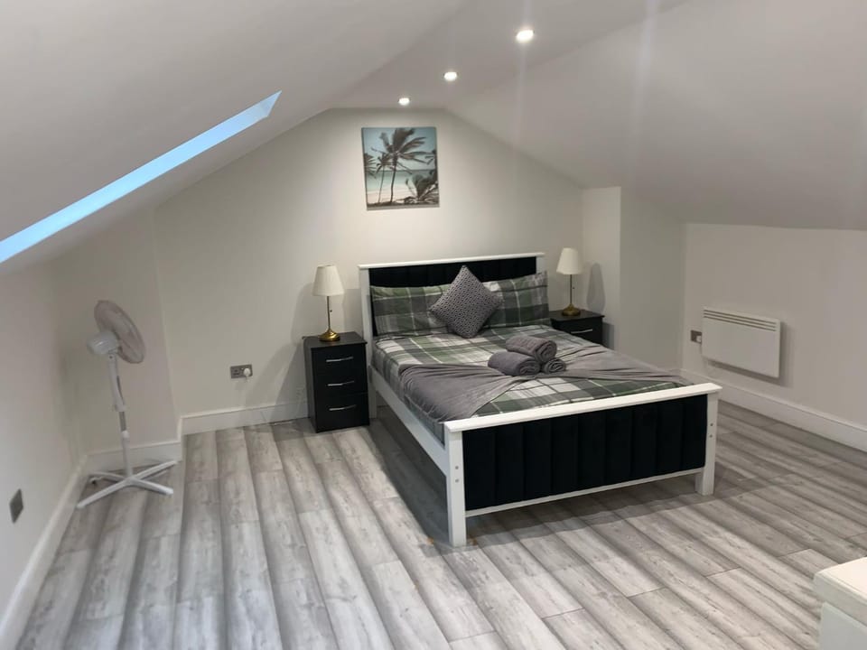 W5 Studio Apartment in London Borough of Ealing