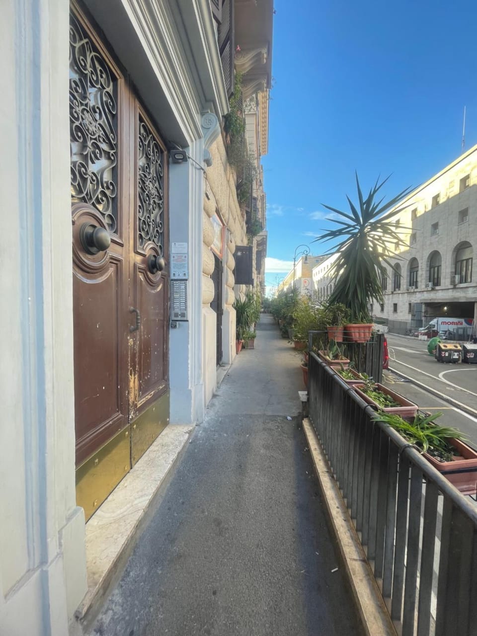 Property building, Neighbourhood, Street view