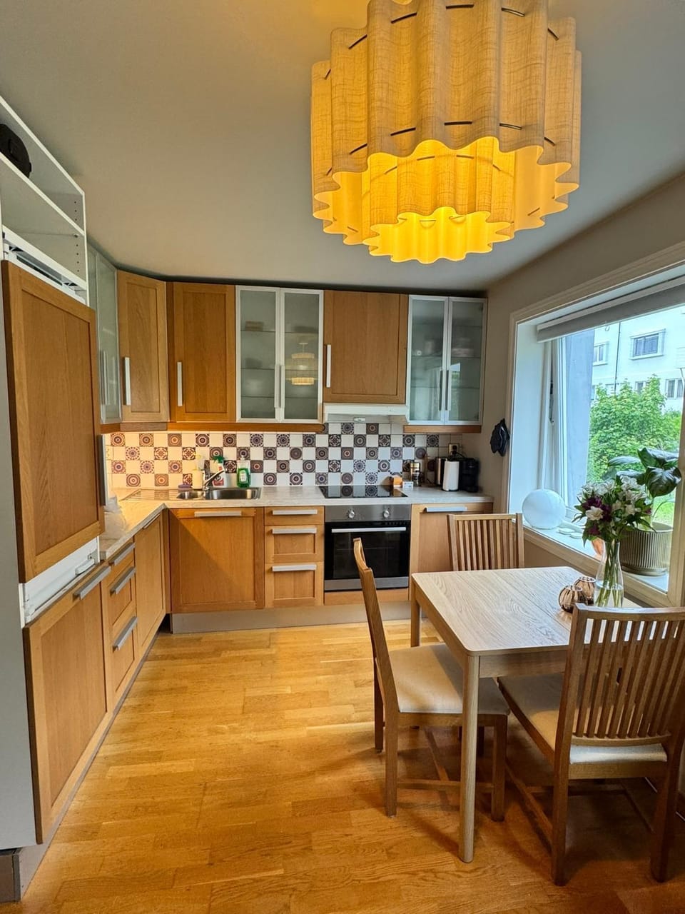 Kitchen or kitchenette, Dining area, dishwasher, oven