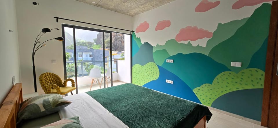Bed, Photo of the whole room