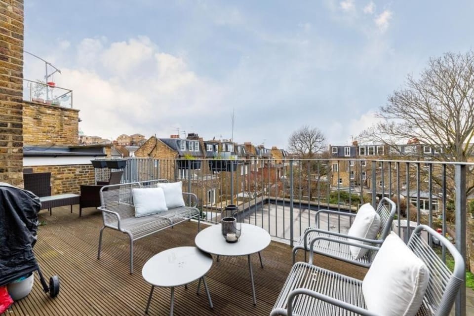 ARCORE London Apartments Hammersmith Apartment in London