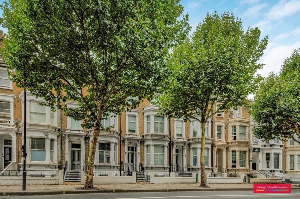 ARCORE London Apartments Hammersmith Apartment in London