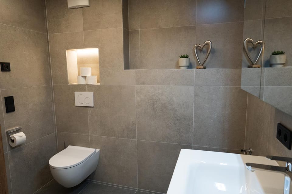 Toilet, Bathroom