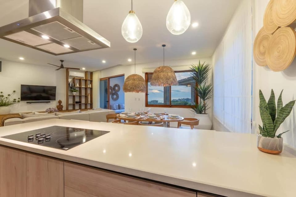 Salty Living - Tamarindo Hills House in Tamarindo