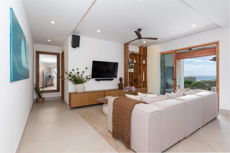 Salty Living - Tamarindo Hills House in Tamarindo