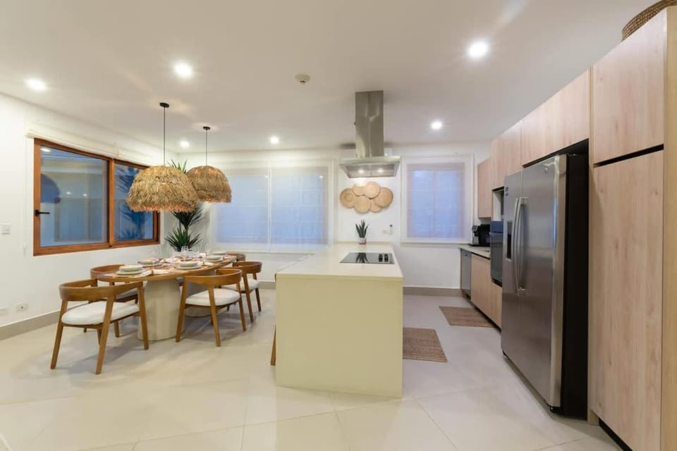 Salty Living - Tamarindo Hills House in Tamarindo