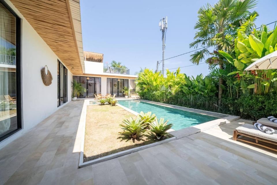 Day, Garden view, Pool view, Swimming pool, sunbed
