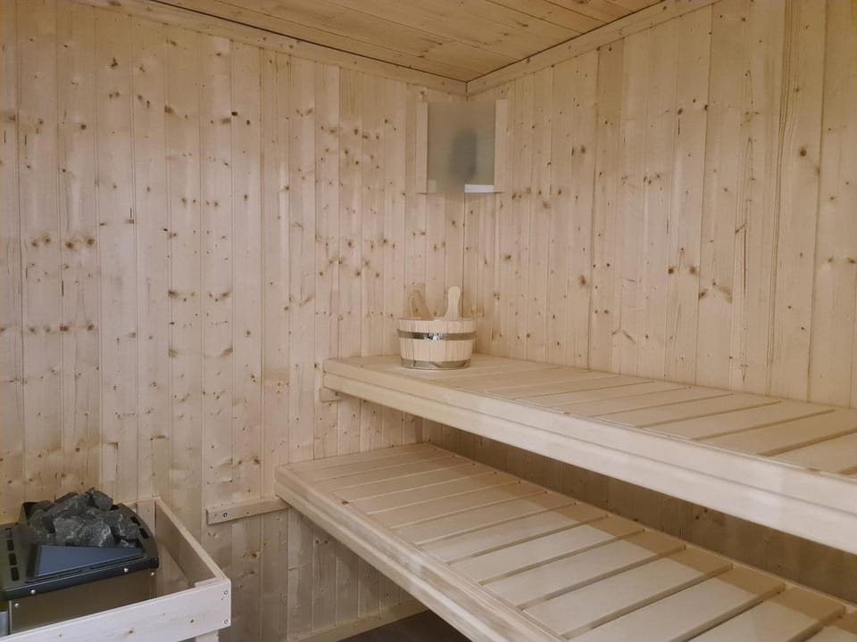 Ferienwohnung Tannert, 3-Raum Wohnung mit eigener Sauna Apartment in Saxony