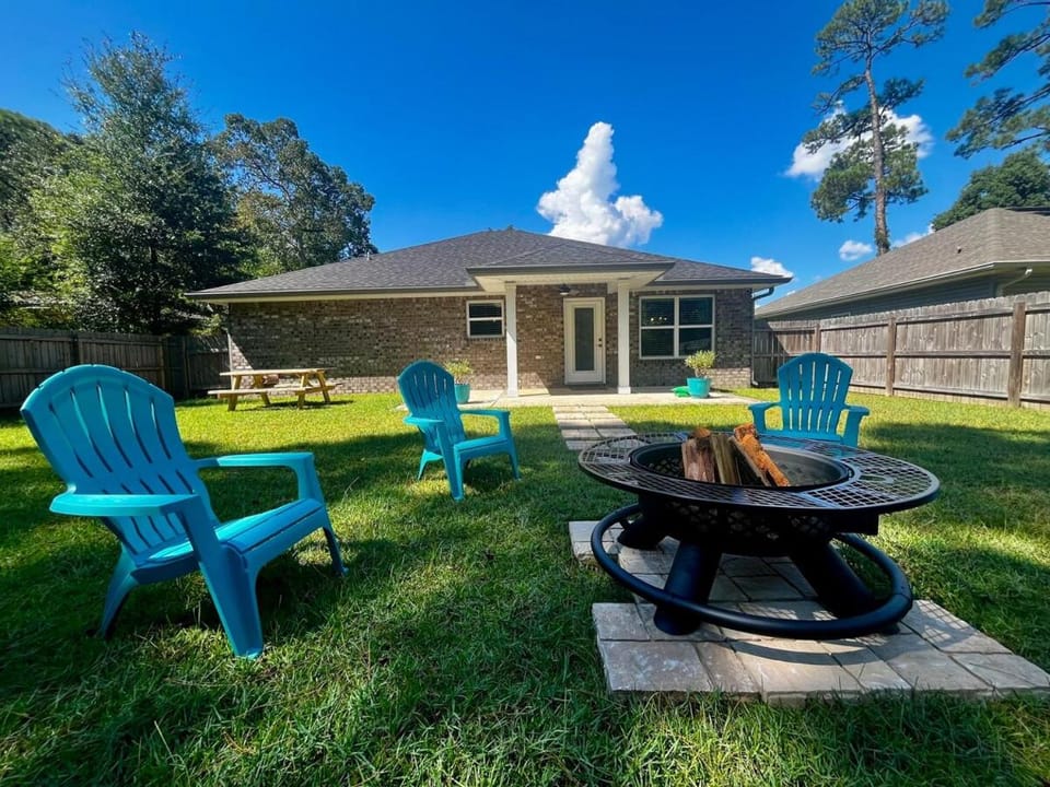 Property building, Patio, Garden view