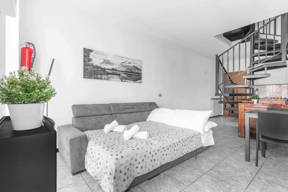 Living room, Photo of the whole room, Bedroom