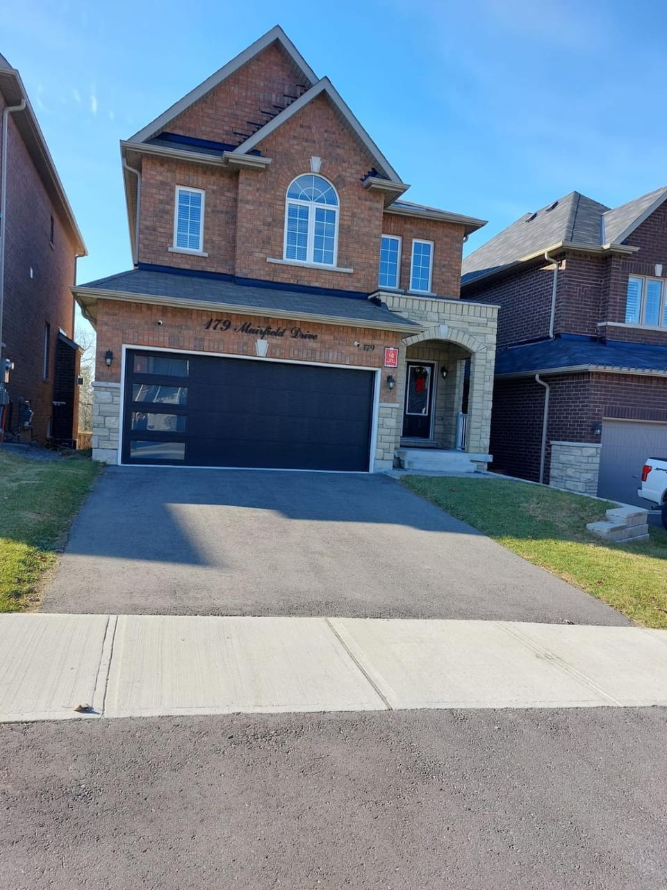 Property building, Neighbourhood, Street view