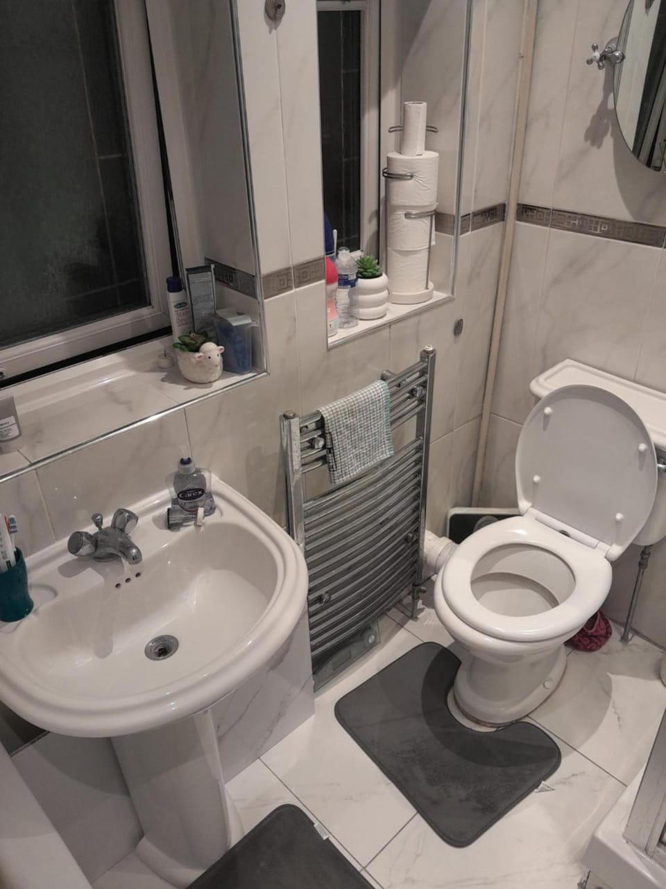 Cullen Sqaure Vacation rental in Grays