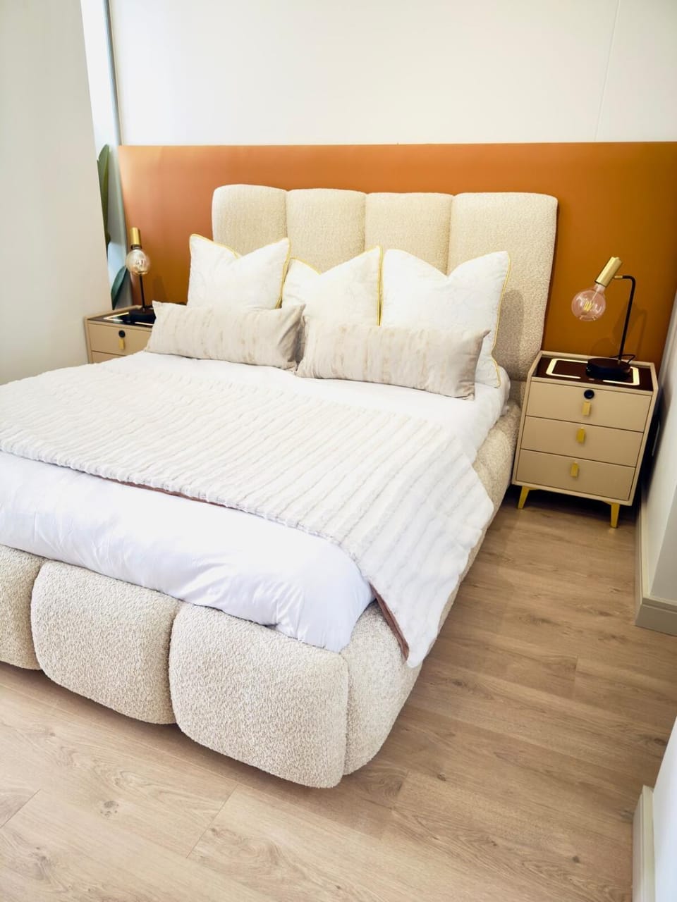 EMPIRE INVESTMENTS Rosebank 631 Apartment in Johannesburg