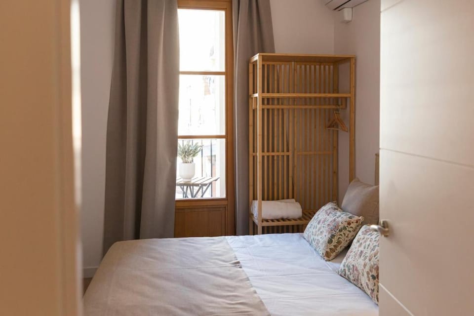 Barcelona - Gracia 2-A Apartment in Barcelona