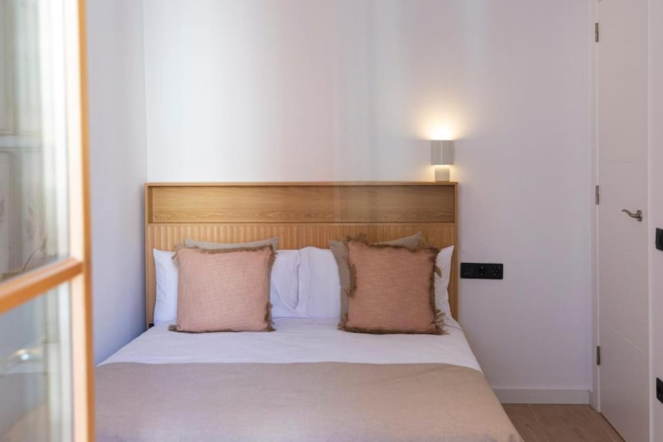 Barcelona - Gracia 2-B Apartment in Barcelona