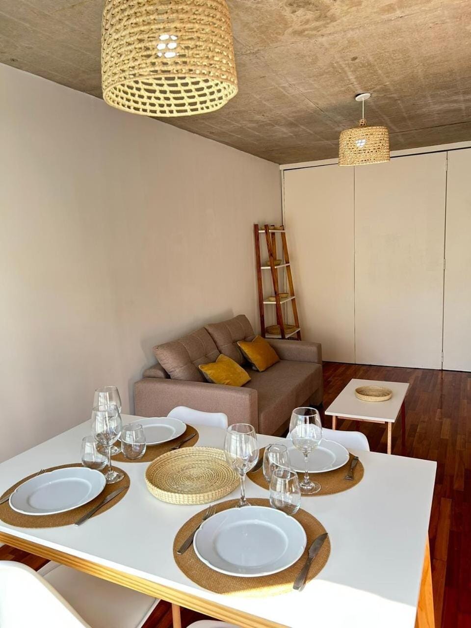 Living room, Dining area